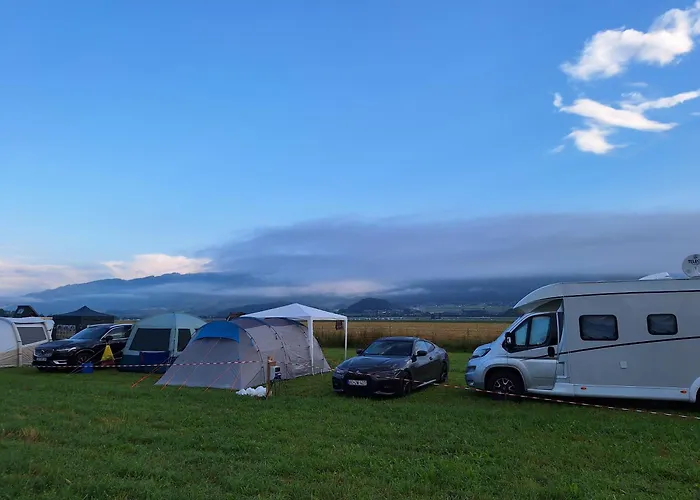 Kaltenbrunner 64m2 Stellflaeche Campsite